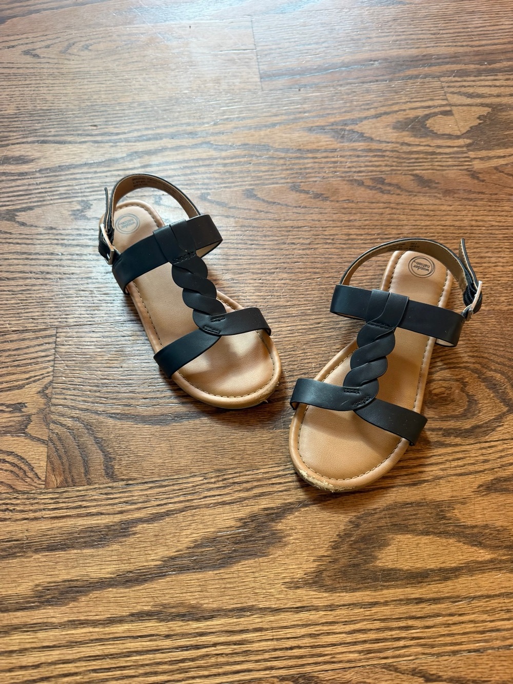 Youth 2 sandals